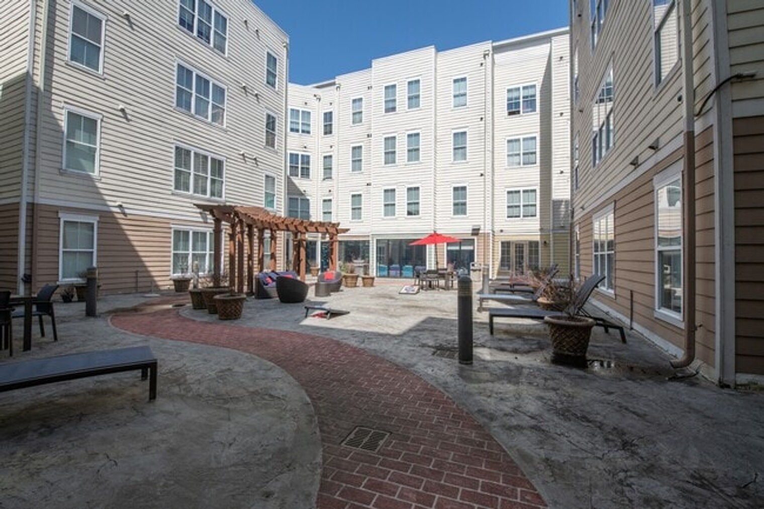 Building Photo - 510 S Highland St