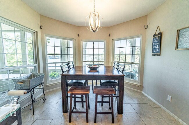 Building Photo - 3404 American Dr