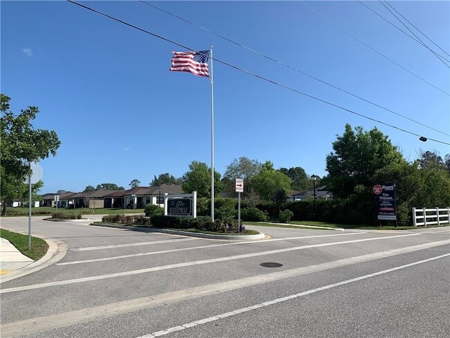 Building Photo - 1751 Willows Sq