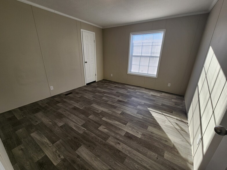 Building Photo - 3726 Birch St