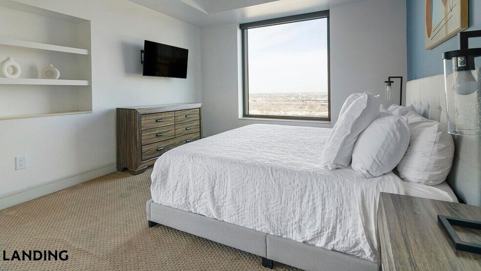 Building Photo - 777 Preston St