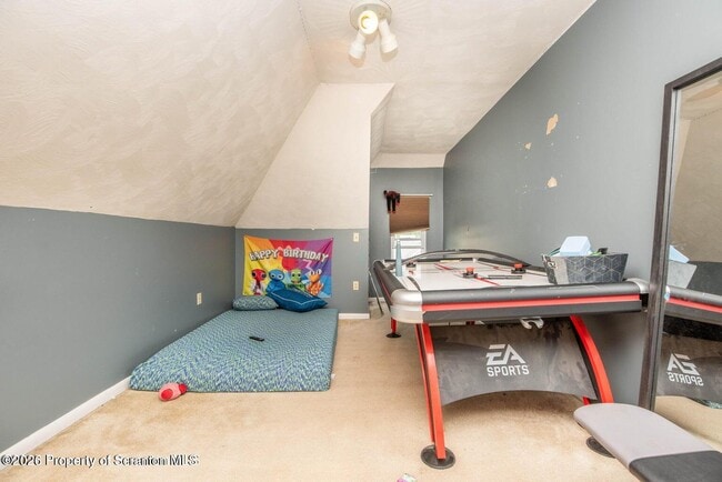 Building Photo - 947 William St