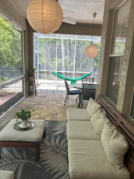 Building Photo - 9610 Gretna Green Dr