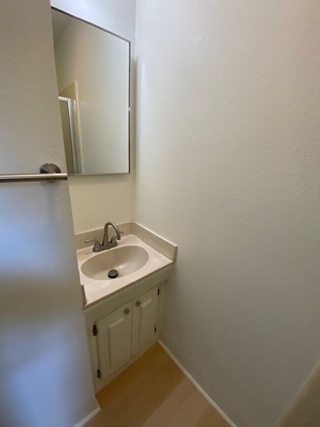 Building Photo - 11755 Tam O'Shanter Dr