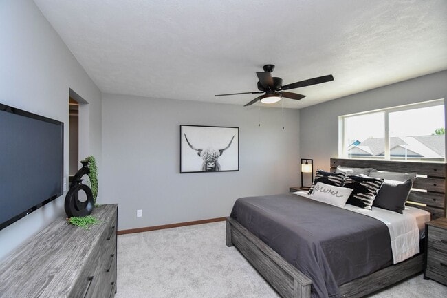 Building Photo - 3900 S Caballo Ct