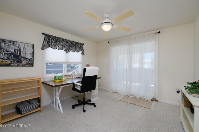 Building Photo - 42 Bay Breeze Dr