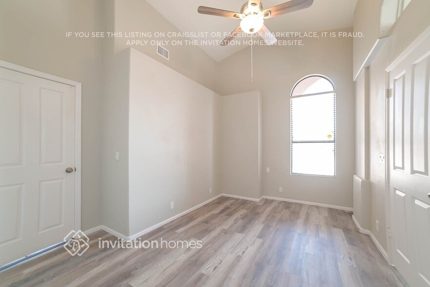 Building Photo - 20448 N 40th Ave