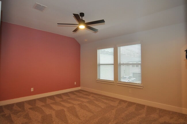 Building Photo - 829 Crystal Oak Ln