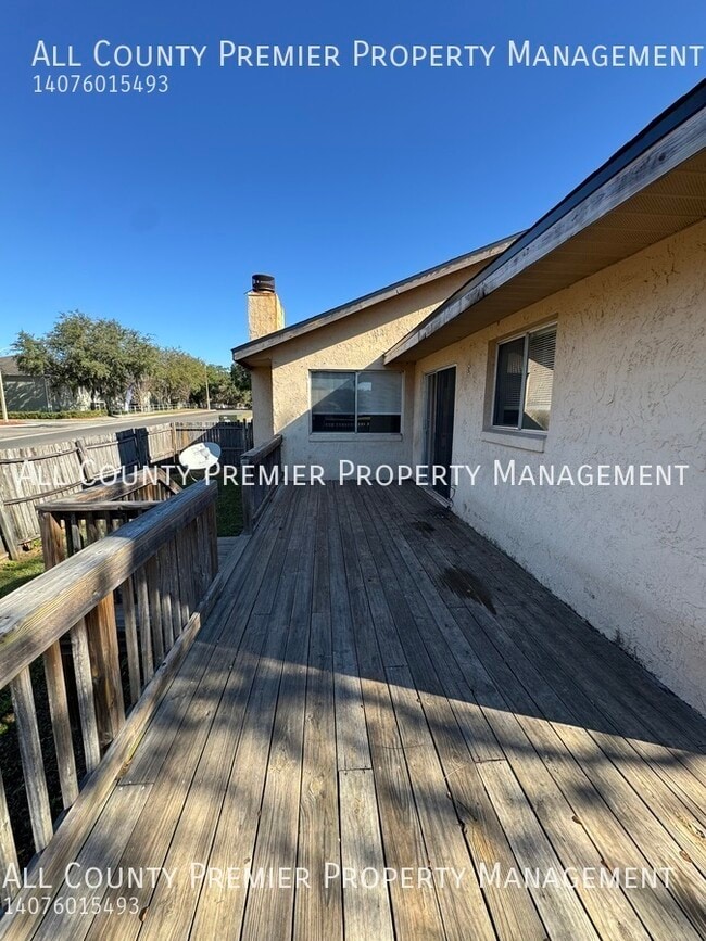 Building Photo - 2264 Greenview Cir