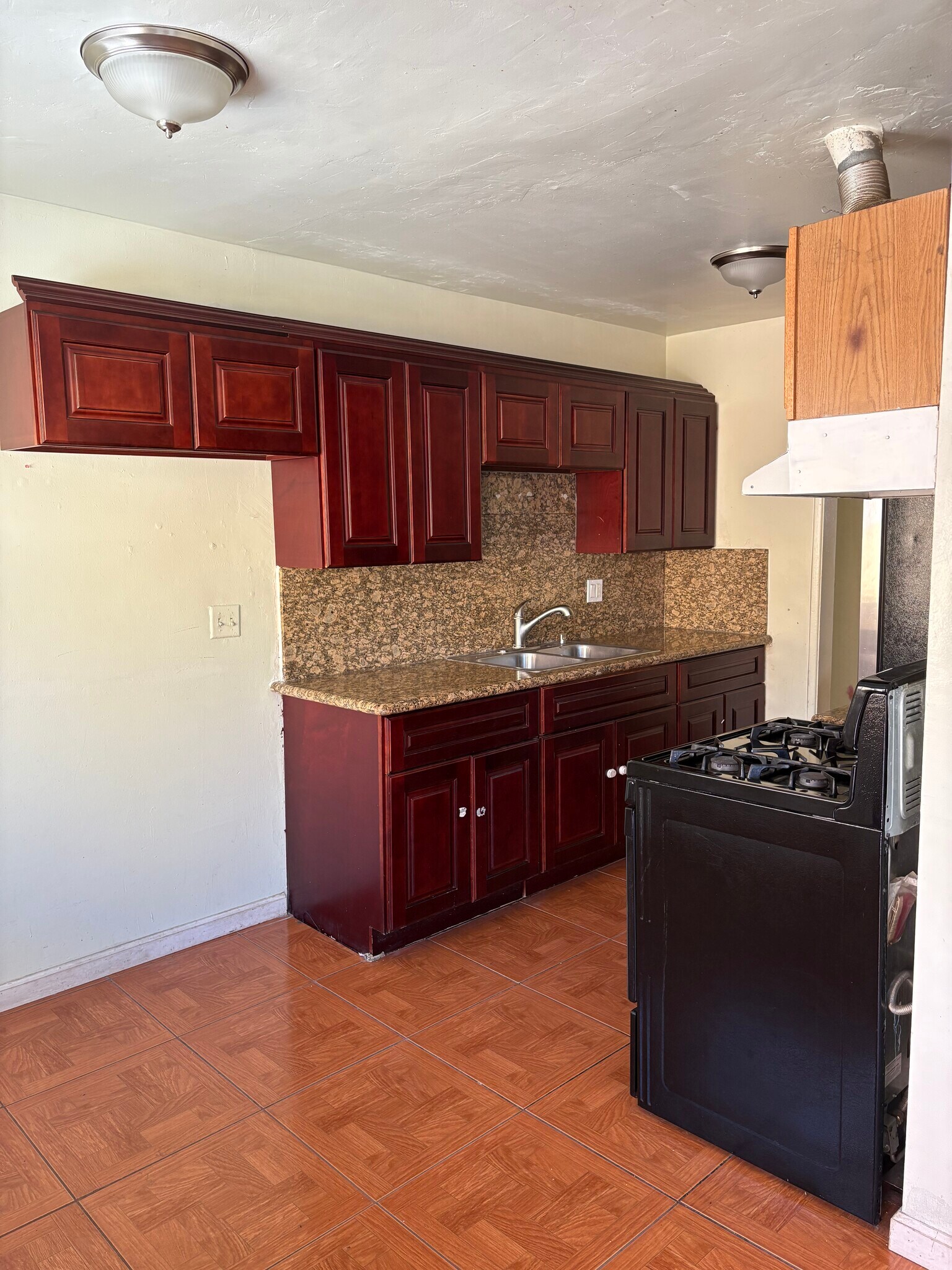Building Photo - 5073 Sterling Ct