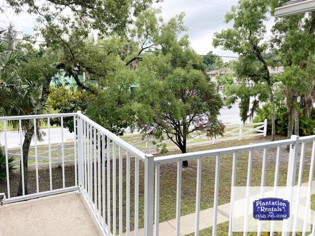 Building Photo - Available Soon! Recently Remodeled!