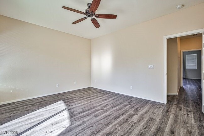 Building Photo - 6709 Kostner St