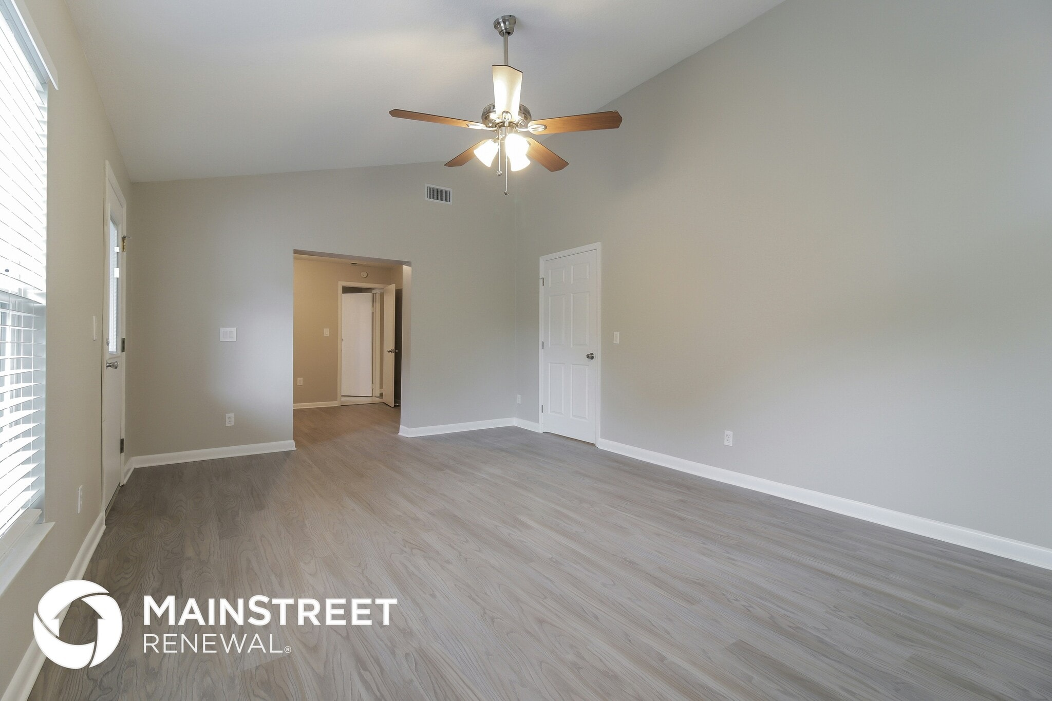 Building Photo - 1305 Ridgefield Ave