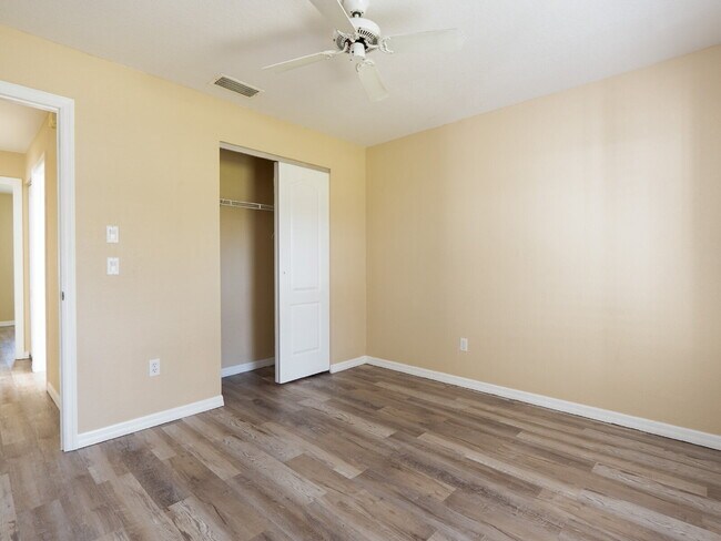 Building Photo - RENT THIS HOME WITH ZERO DEPOSIT