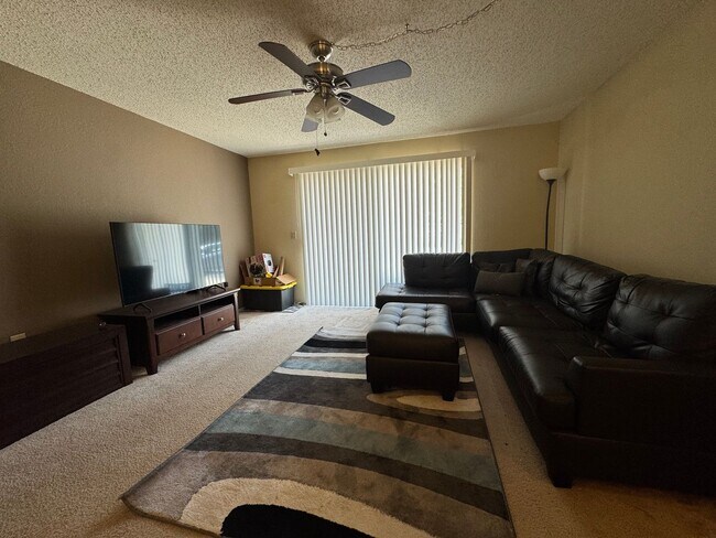 Building Photo - Modern 2-Bed/2-Bath Condo in Gated Communi...