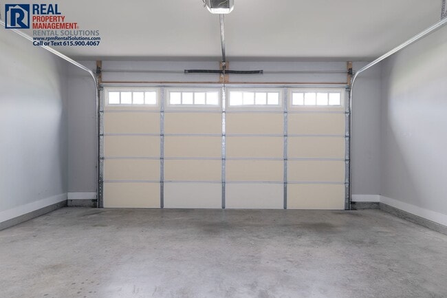 Building Photo - 3527 Pershing Dr