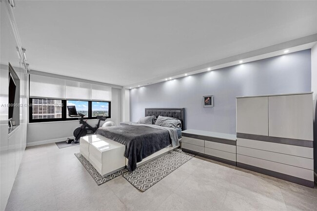Building Photo - 9801 Collins Ave