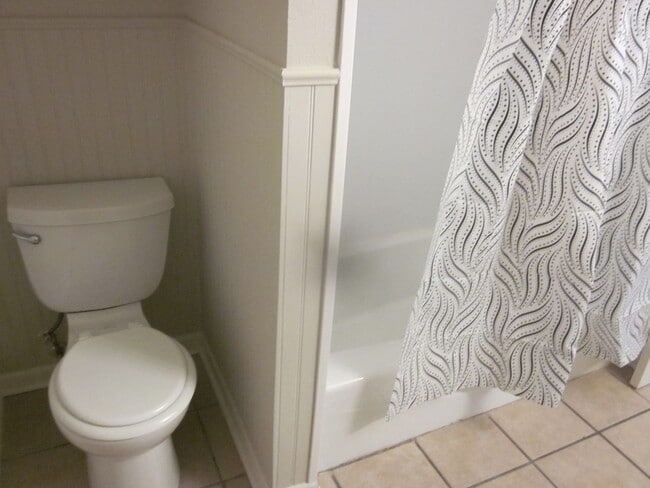 Building Photo - 4123 S Washington St