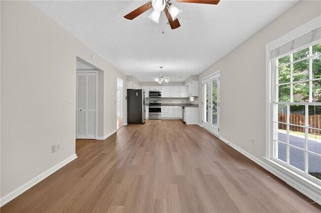 Building Photo - 12110 Greenmont Walk