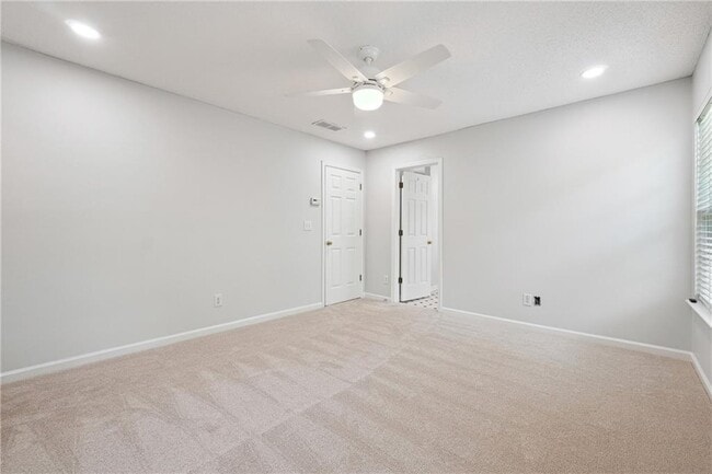 Building Photo - 396 Weatherstone Pl
