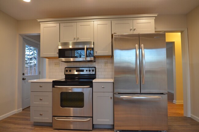 Primary Photo - 612 Highway 55