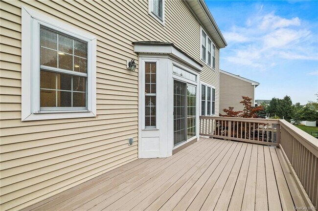 Building Photo - 45 High Point Cir