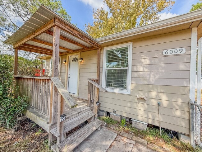 Building Photo - 6009 Jerrycrest Dr