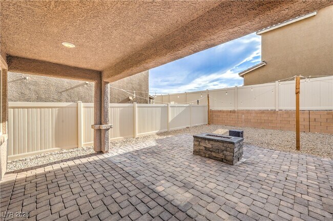 Building Photo - 4223 Wind Mesa Dr