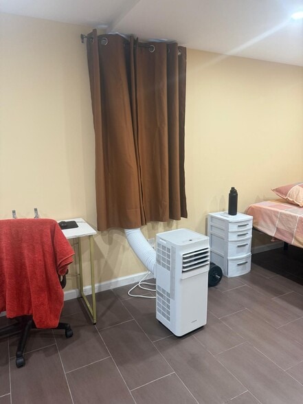 Building Photo - 5 View Ct