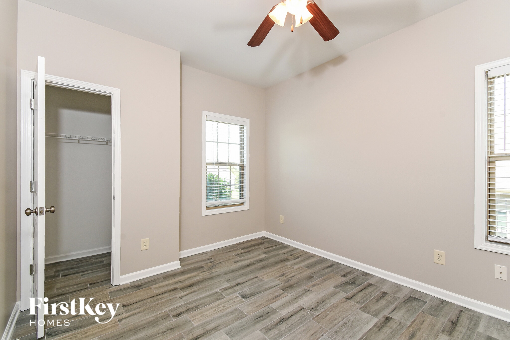 Building Photo - 12 Everest Dr