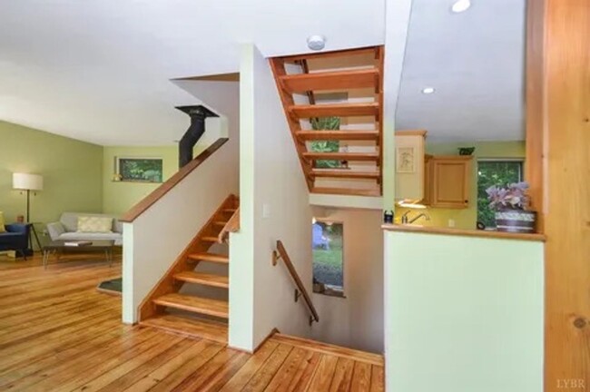 Building Photo - Live the Hobby Farm Dream in Shawsville, VA!