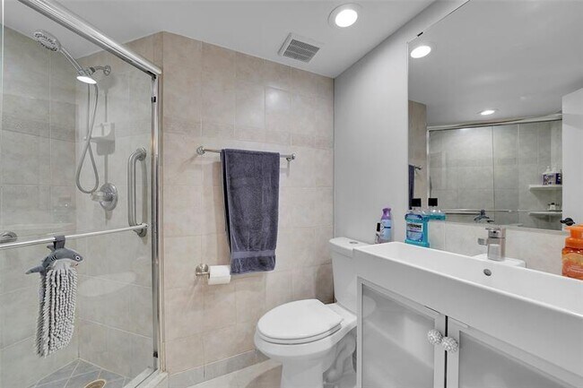 Building Photo - 9312 NW 9th Pl