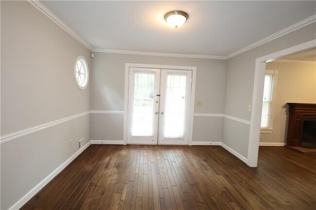 Building Photo - 1359 Oakengate Dr