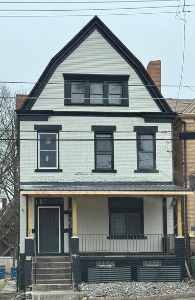 Building Photo - 303 Peebles St