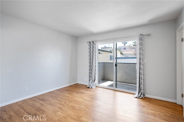 Building Photo - 209 7th St