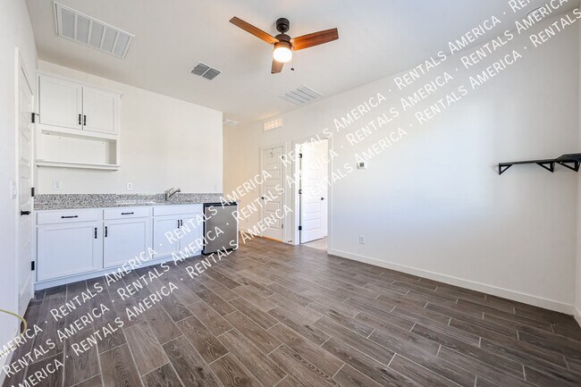 Building Photo - 12557 W Citrus Wy