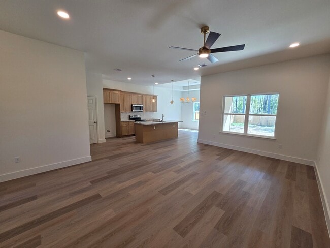 Building Photo - 16276 Jeet St