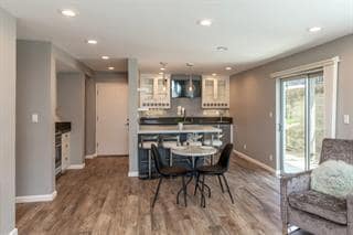 Building Photo - 200 5th Ave