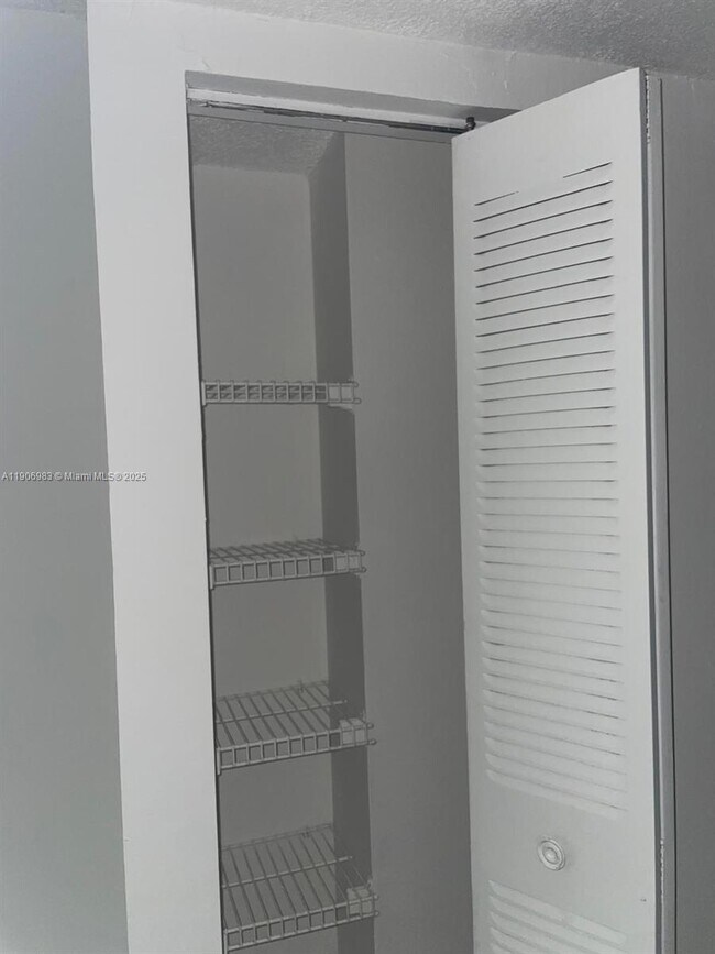 Building Photo - 4384 NW 9th Ave