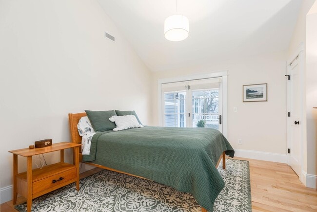 Building Photo - 1 Franklin St