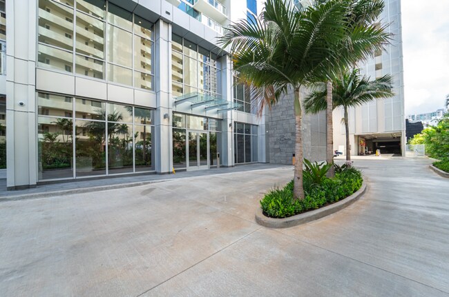 Building Photo - 1500 Rycroft St