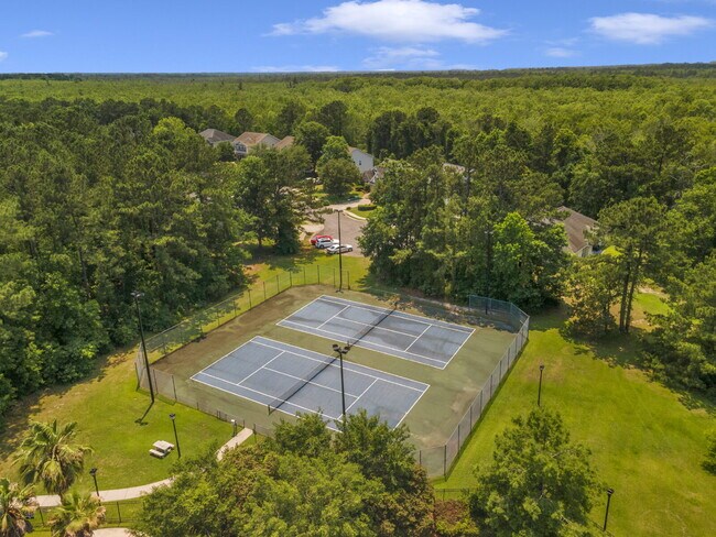 Building Photo - Fantastic home in Bradley Park.