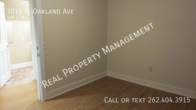 Building Photo - 3015 N Oakland Ave