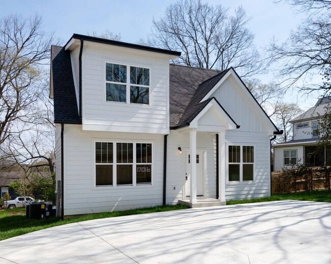 Building Photo - Bright + Modern 4BR in Walkable Inglewood — Available Dec 1