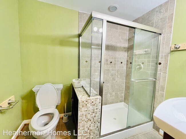 Building Photo - 4 br, 3 bath House - 201 Lighthouse Cove
