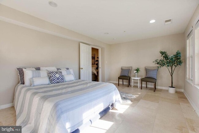 Building Photo - 7217 Maidstone Pl