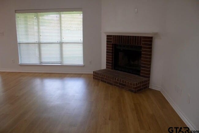 Building Photo - 11380 Derby Dr