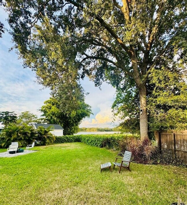 Building Photo - 1815 Barker Dr