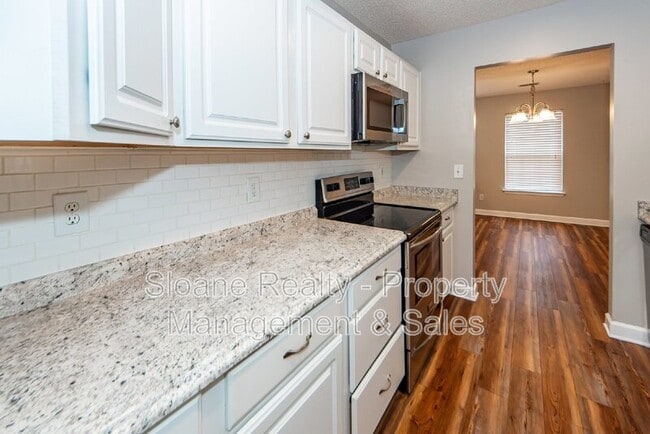 Building Photo - 1307 Apex Ln