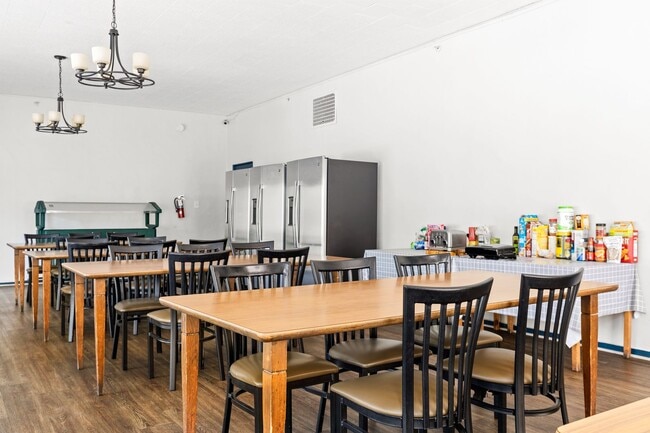 Building Photo - 840 Hilgard Ave